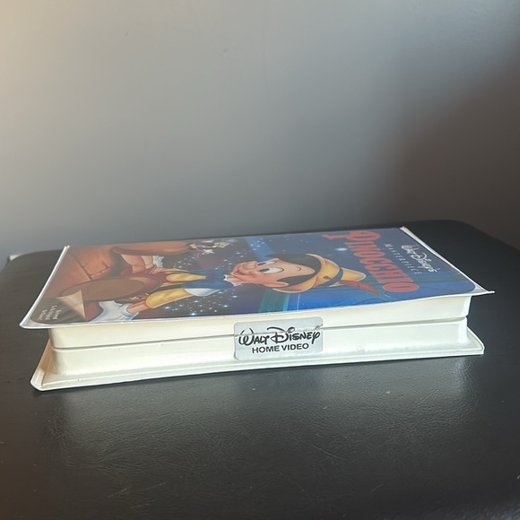 Disney Pinocchio Masterpiece VHS Movie - Picture 4 of 10